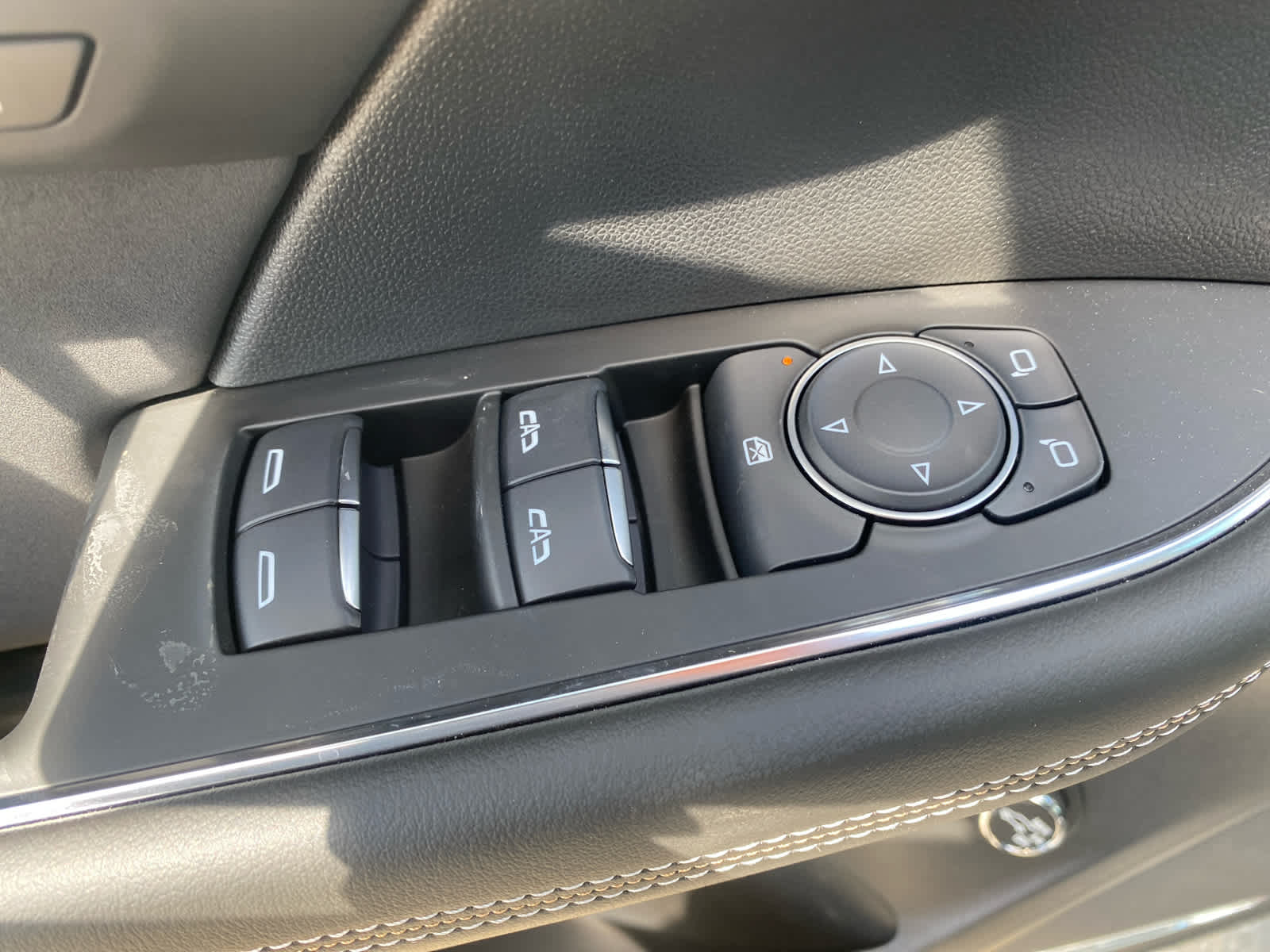 2025 Buick Envision Sport Touring photo 11