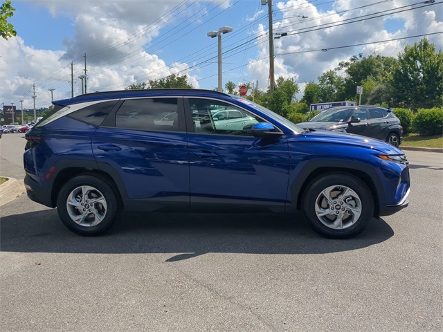 2022 Hyundai Tucson SEL photo 2