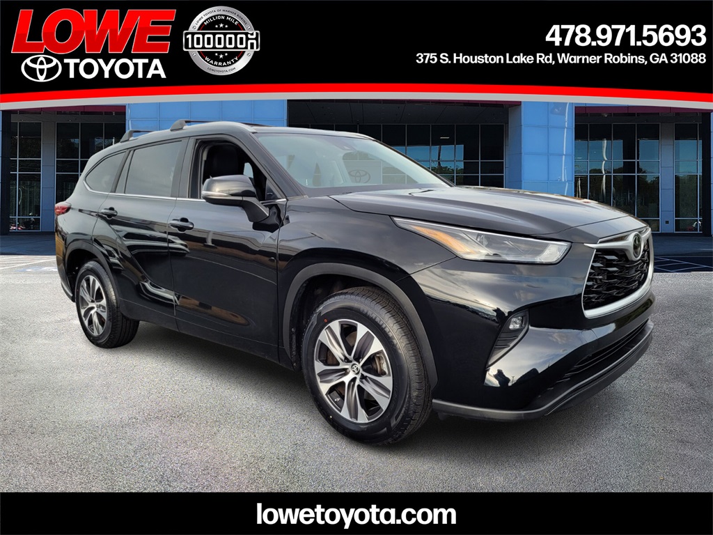 2023 Toyota Highlander XLE's photo