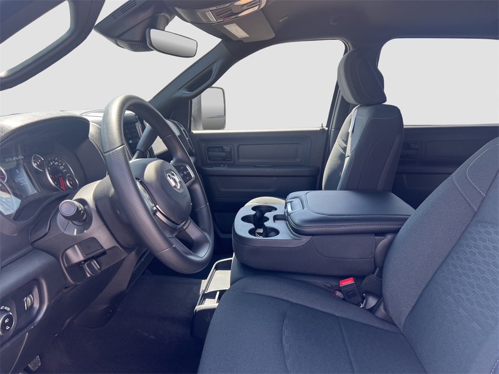 2025 Ram 2500 Tradesman photo 8