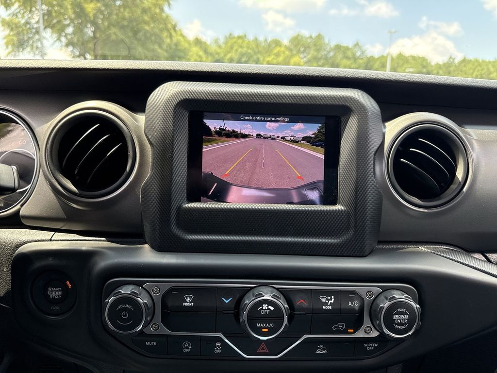 2023 Jeep Gladiator Sport photo 17