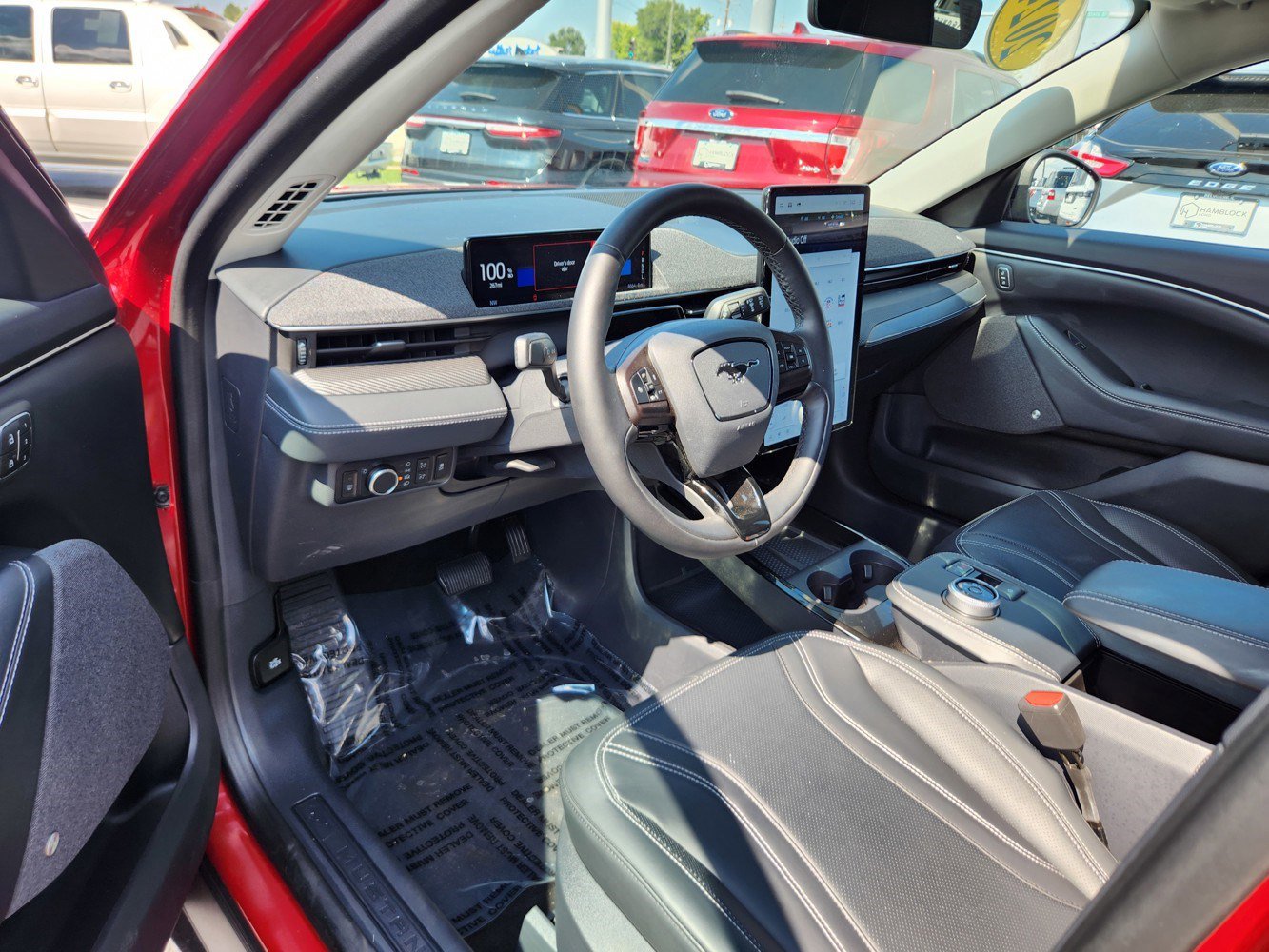 2024 Ford Mustang Mach-E Premium photo 2