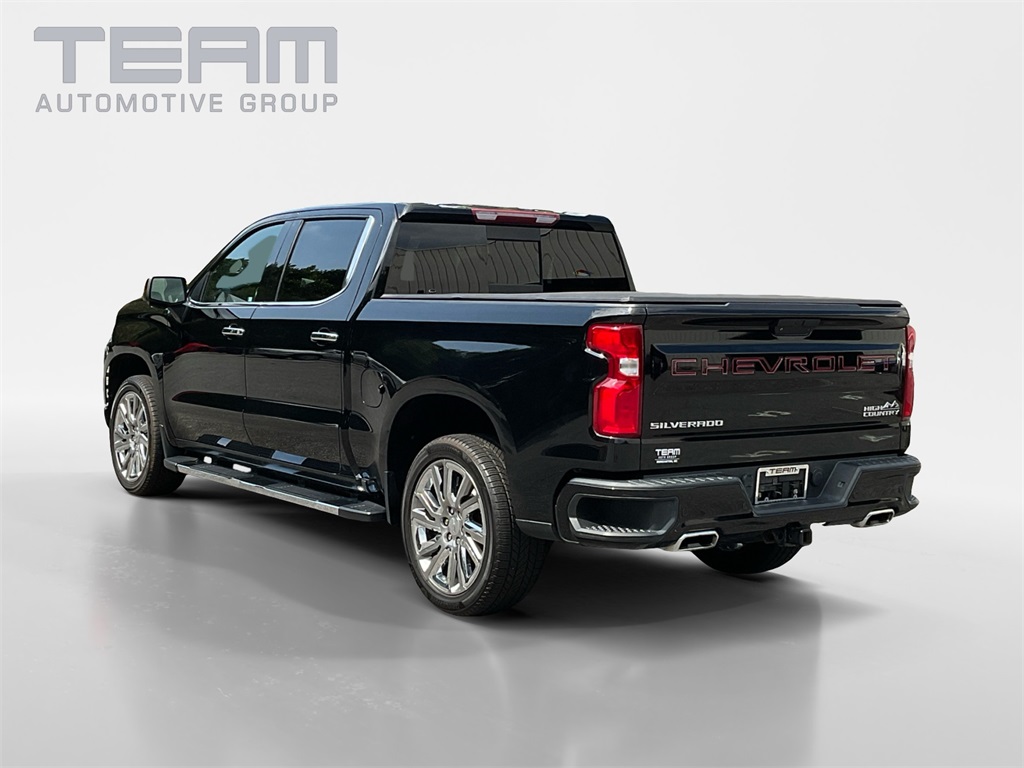 2022 Chevrolet Silverado 1500 High Country photo 4