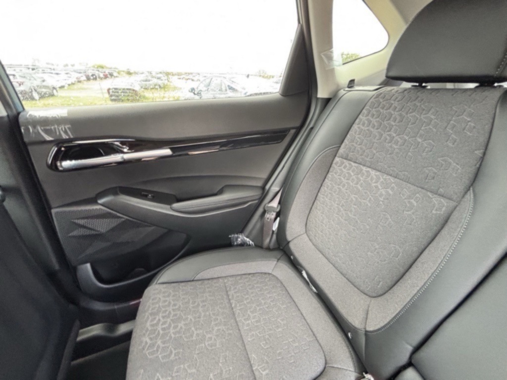 2026 Kia Seltos S photo 14