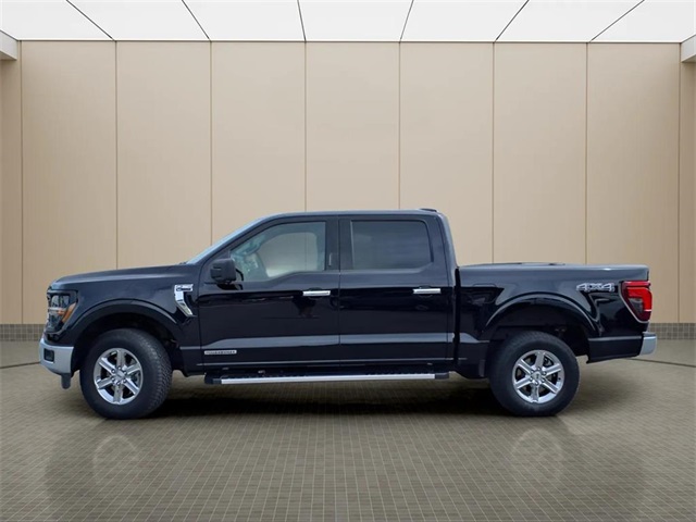 2024 Ford F-150 XLT photo 2
