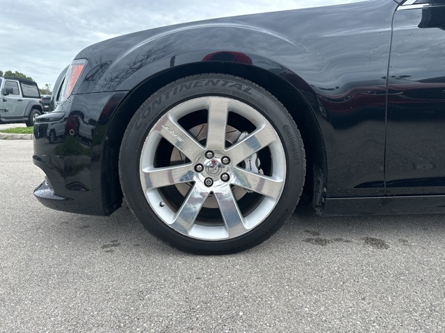 2012 Chrysler 300 SRT8 photo 6