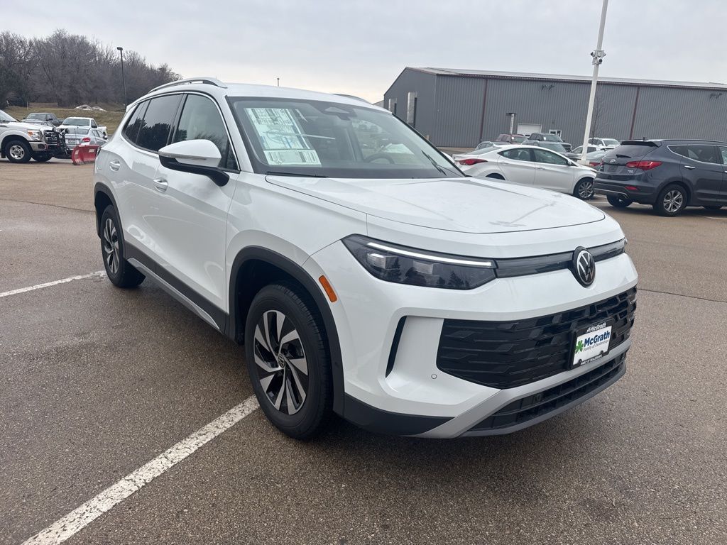 2026 Volkswagen Tiguan S's photo