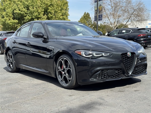 2025 Alfa Romeo Giulia