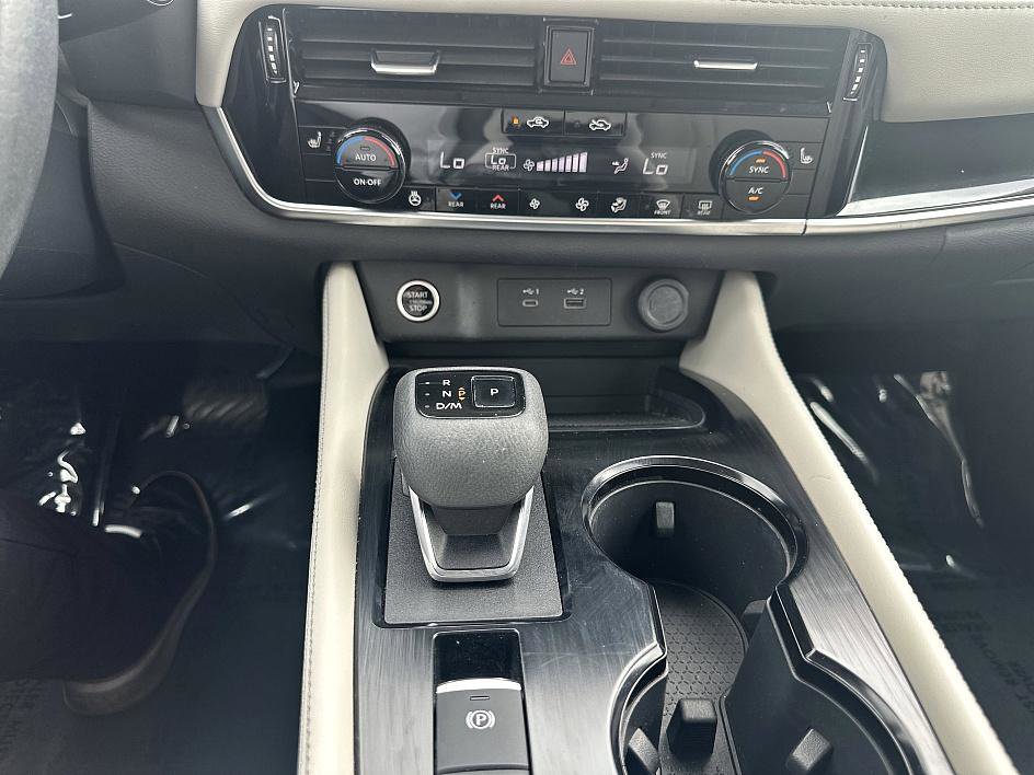 2023 Nissan Rogue SL photo 14