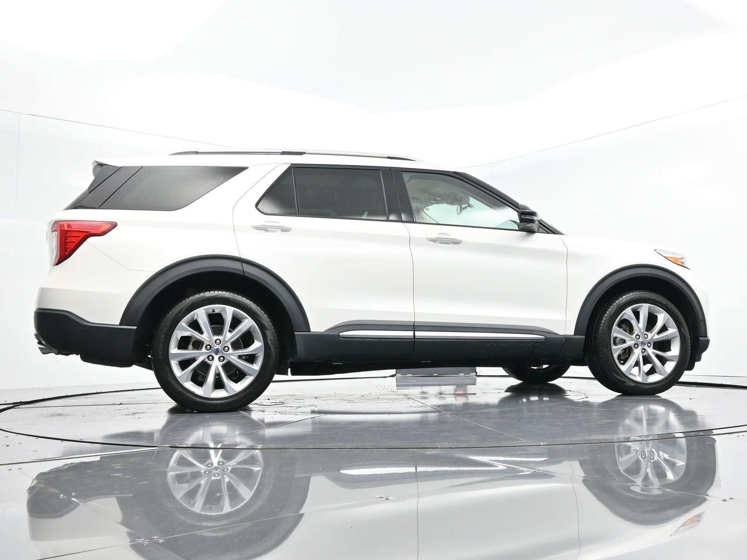 2022 Ford Explorer Platinum photo 51