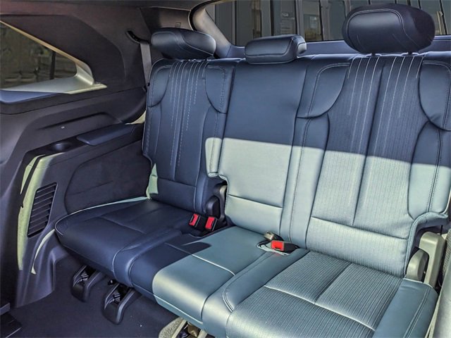 2025 Cadillac Escalade IQ Sport photo 4