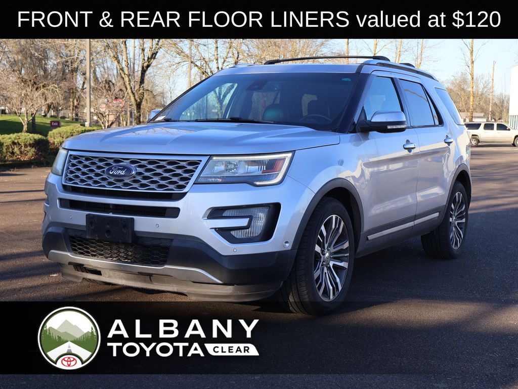2017 Ford Explorer Platinum's photo