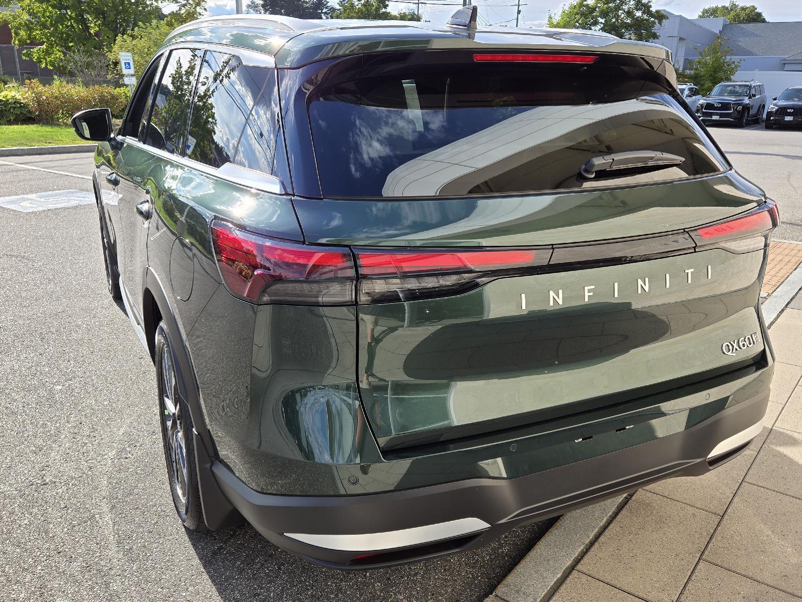 2026 Infiniti QX60 Luxe AWD photo 11