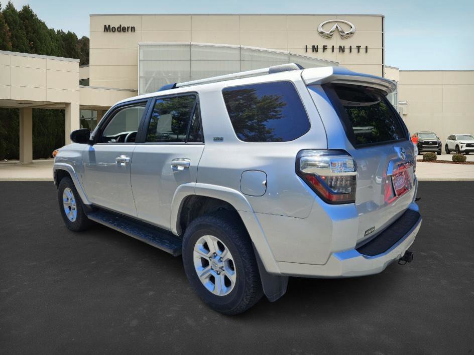 2024 Toyota 4Runner SR5 4WD photo 4