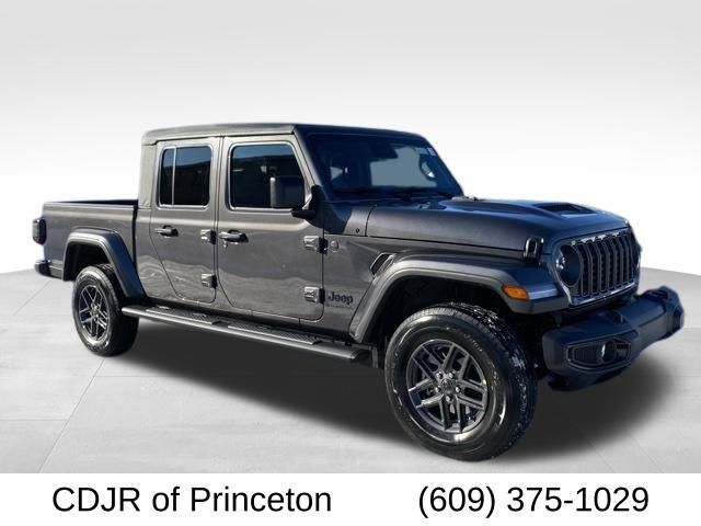 2026 Jeep Gladiator Sport S's photo