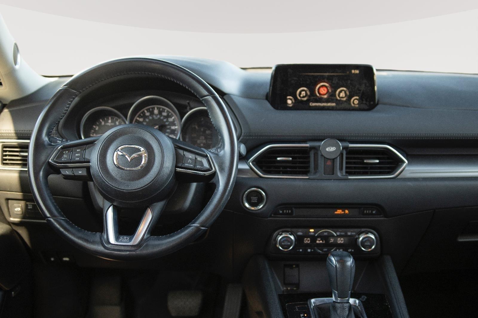 2017 Mazda CX-5 Touring Preferred photo 3