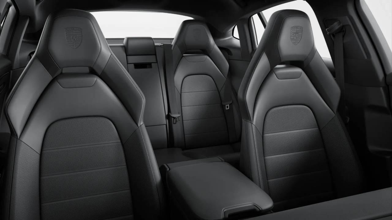 2026 Porsche Panamera 4 photo 10
