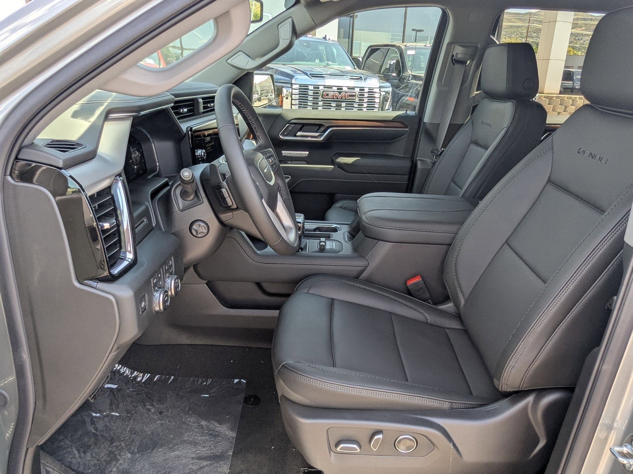 2026 Gmc Sierra 1500 Denali photo 12
