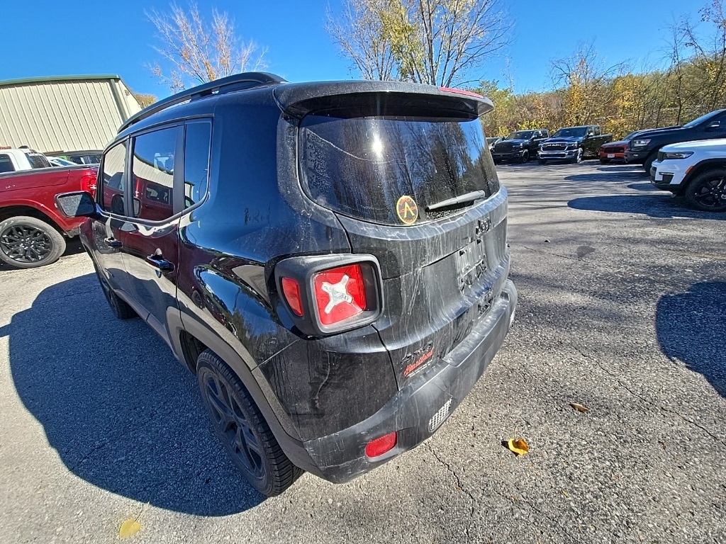 2023 Jeep Renegade Altitude photo 3