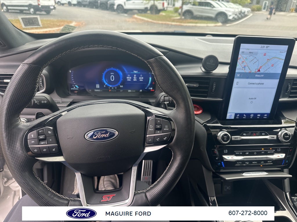 2021 Ford Explorer ST photo 14
