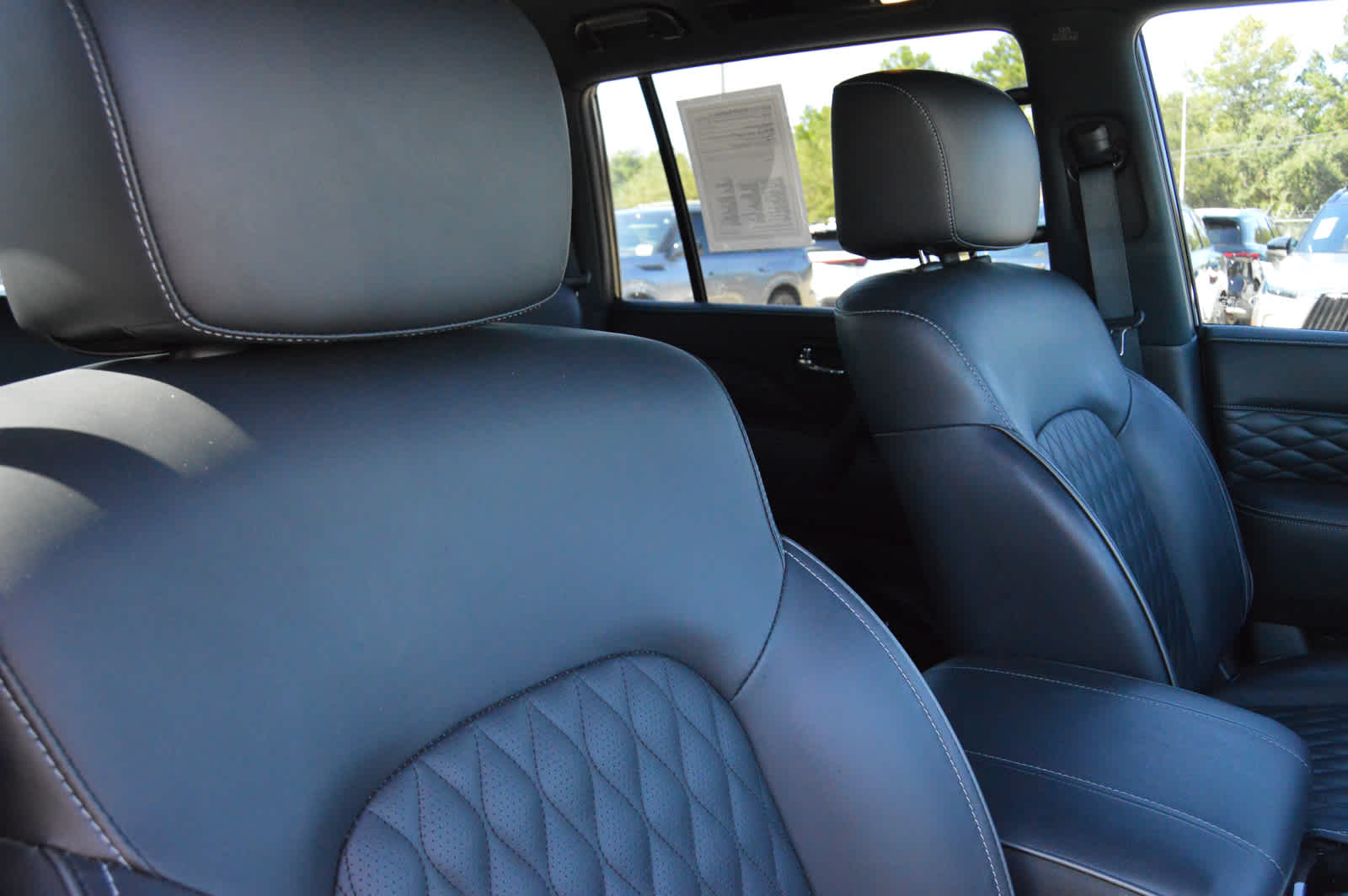 2023 Infiniti QX80 Sensory photo 11