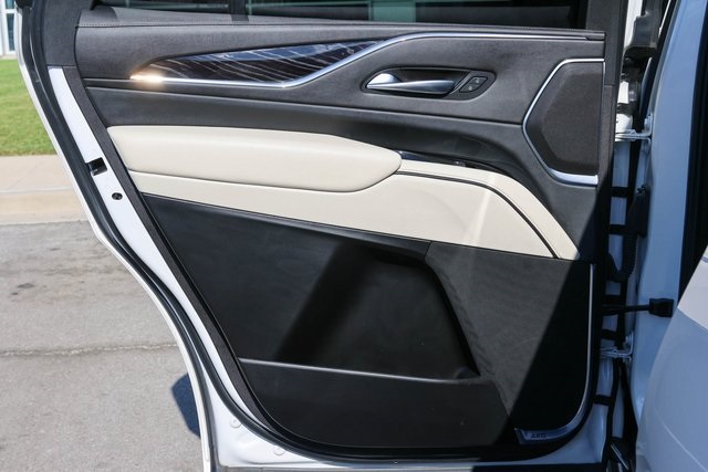Used 2021 White Cadillac Sport image 16