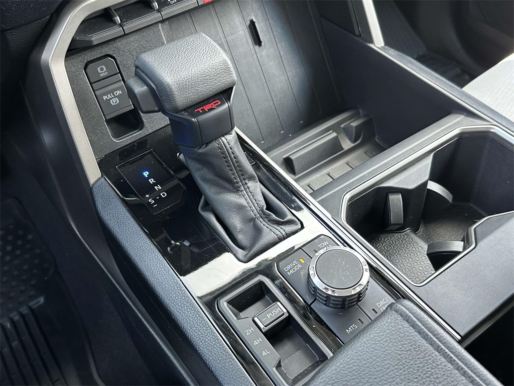 2024 Toyota Tundra SR5 Double Cab photo 6