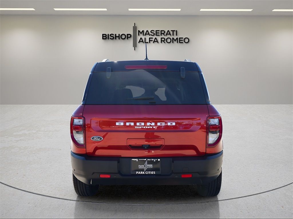 2022 Ford Bronco Sport Outer Banks photo 2