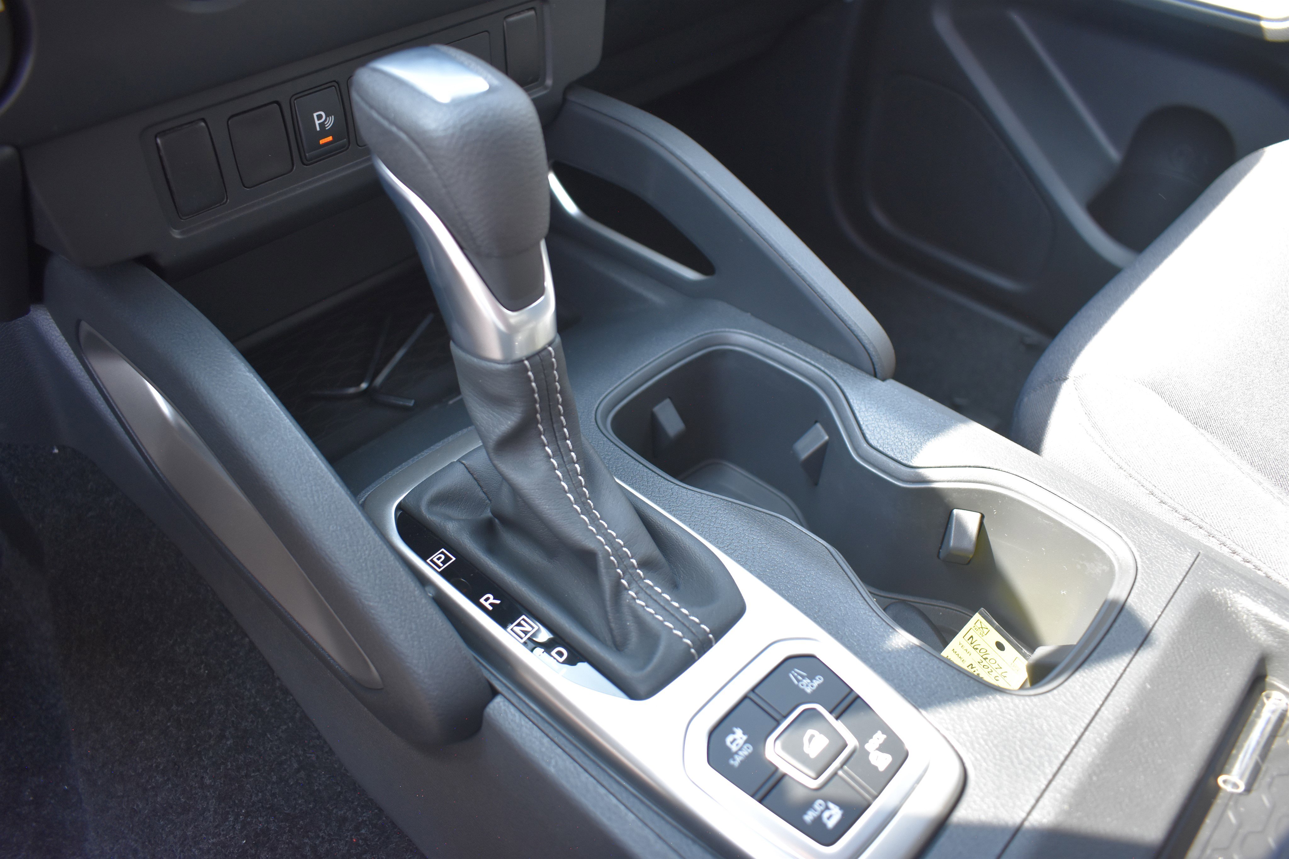 2026 Nissan Frontier SV Crew Cab photo 16