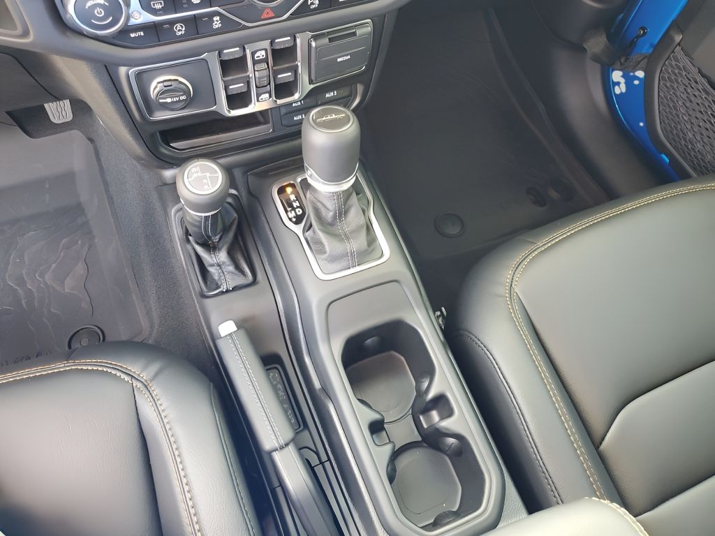 2025 Jeep Gladiator Sport photo 36
