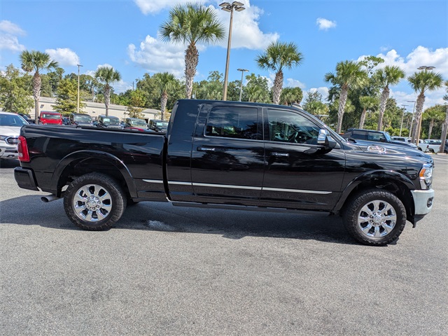 2020 Ram 3500 Limited photo 3