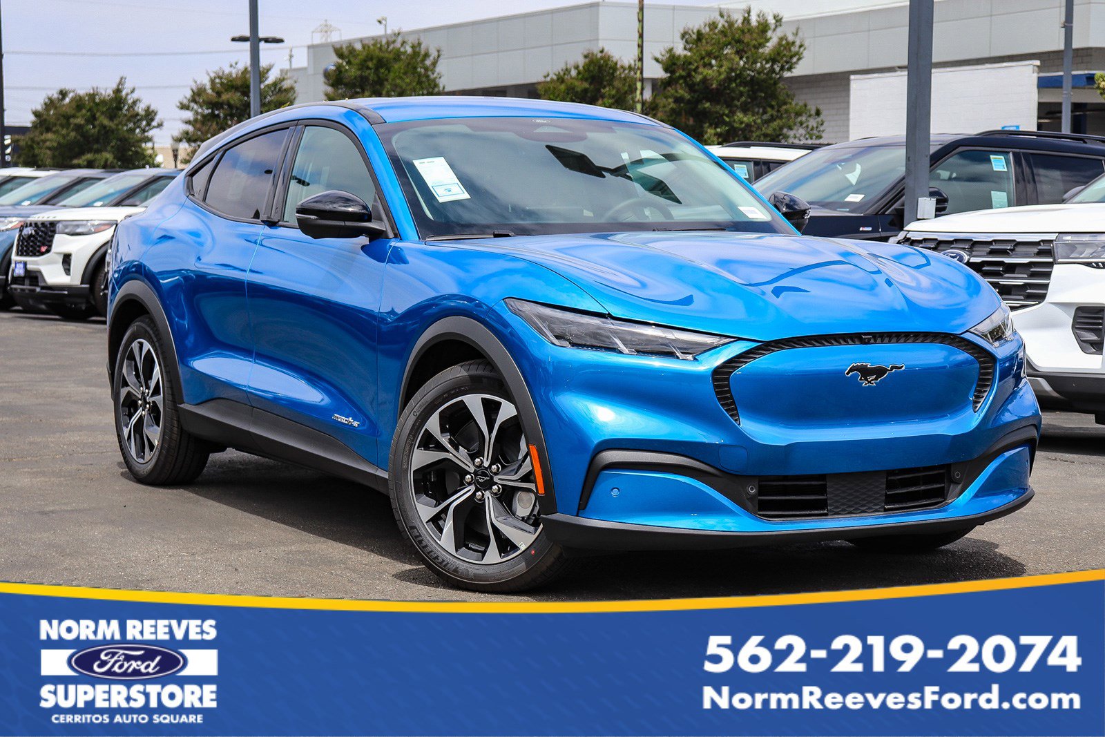 2025 Ford Mustang Mach-E Select RWD