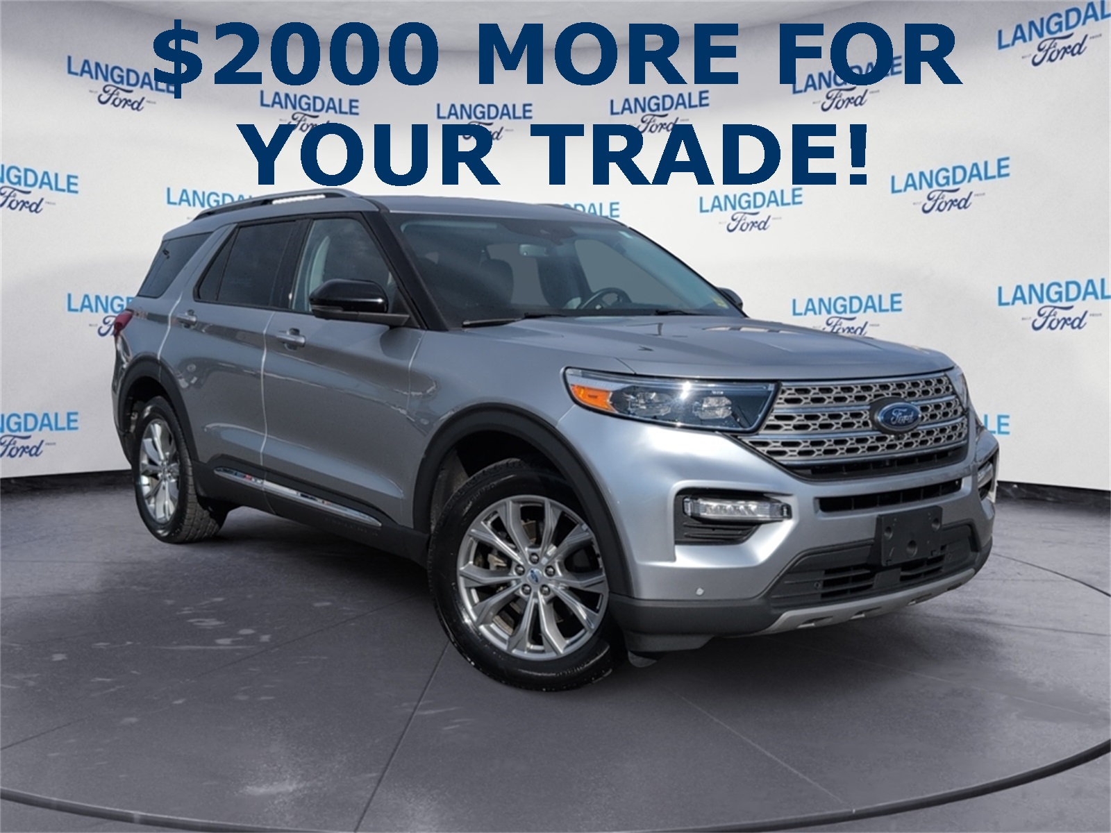 2023 Ford Explorer Limited's photo