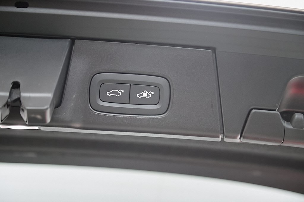 2026 VOLVO V90CC - Image 12