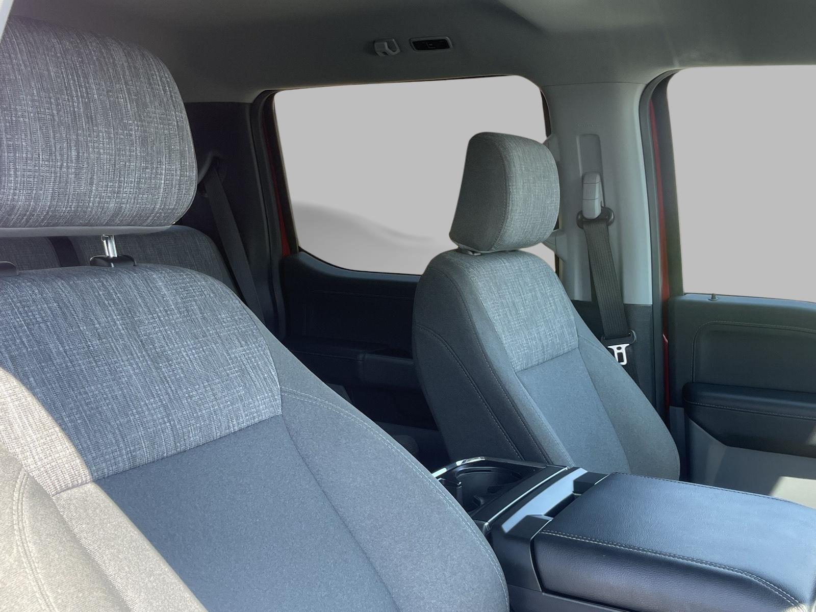 2022 Ford F-150 XLT photo 15