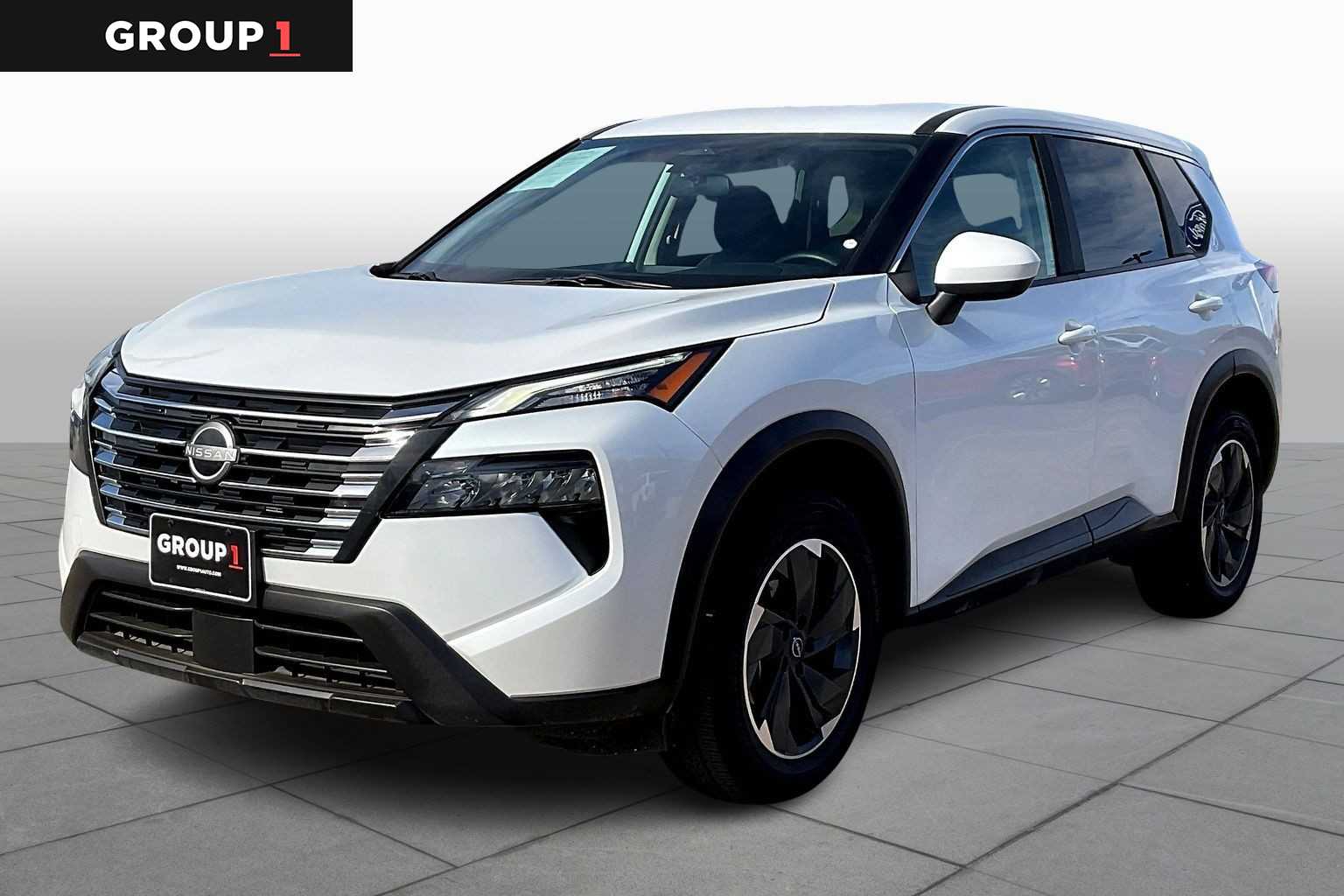 2024 Nissan Rogue SV's photo