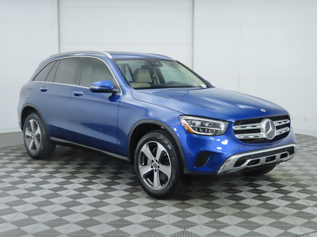 2022 Mercedes Benz GLC 300 photo 3