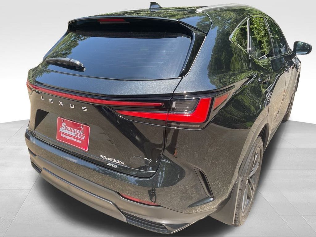 2024 Lexus NX 450h+ Luxury photo 6