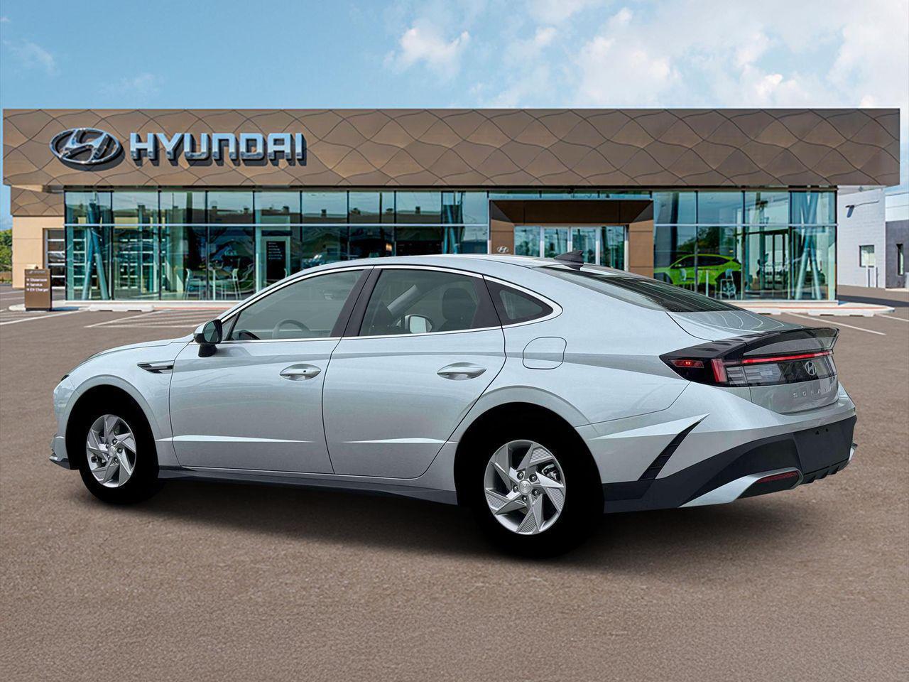 2026 Hyundai Sonata SE photo 4