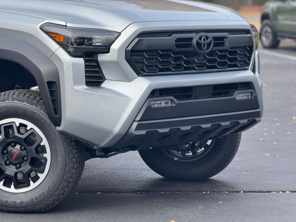 2025 Toyota Tacoma TRD Off-Road 4x4 Double Cab photo 4