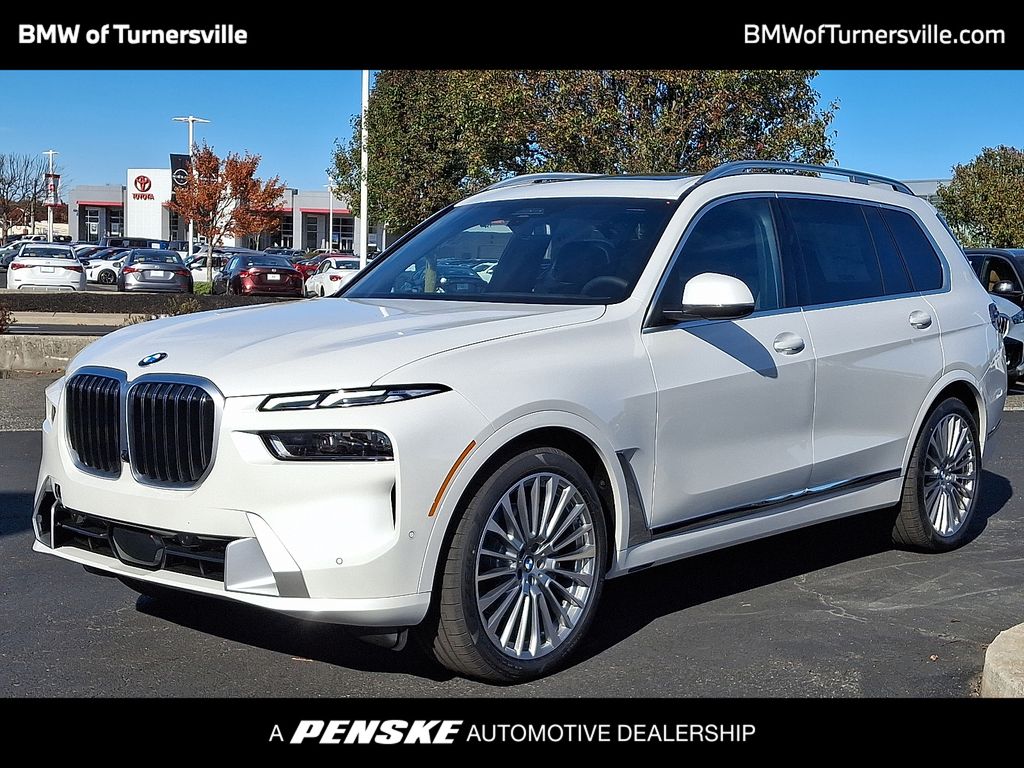 2026 BMW X7 40i's photo