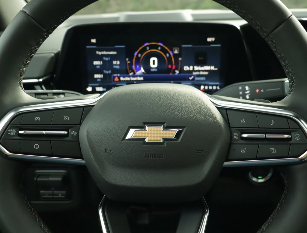 2025 Chevrolet Suburban LT photo 11