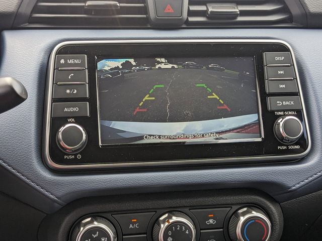 2025 Nissan Versa 1.6 SV photo 9