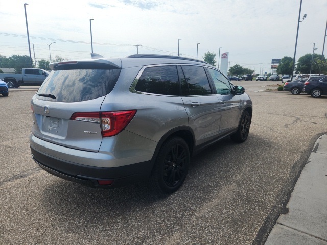 2021 Honda Pilot Special Edition photo 3