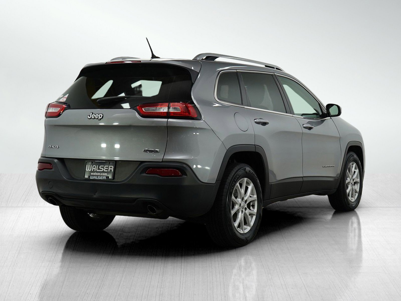 2014 Jeep Cherokee Latitude photo 4