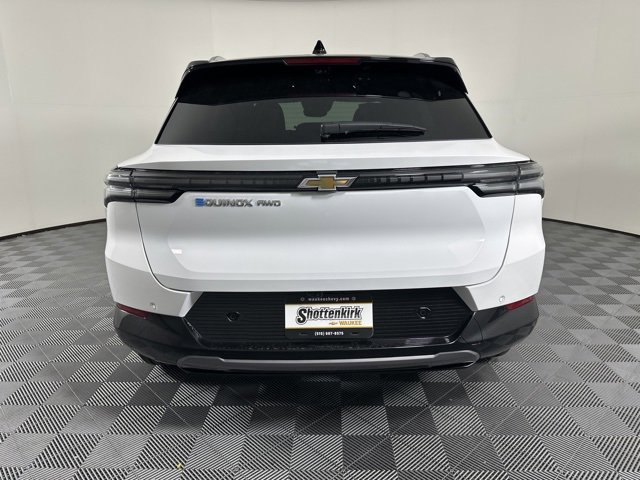 2026 Chevrolet Equinox EV 1LT photo 4