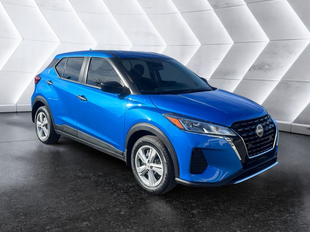 2024 Nissan Kicks S