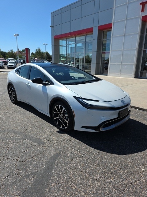 2024 Toyota Prius Prime XSE Premium photo 6