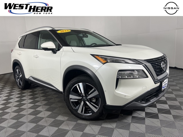 2023 Nissan Rogue SL's photo