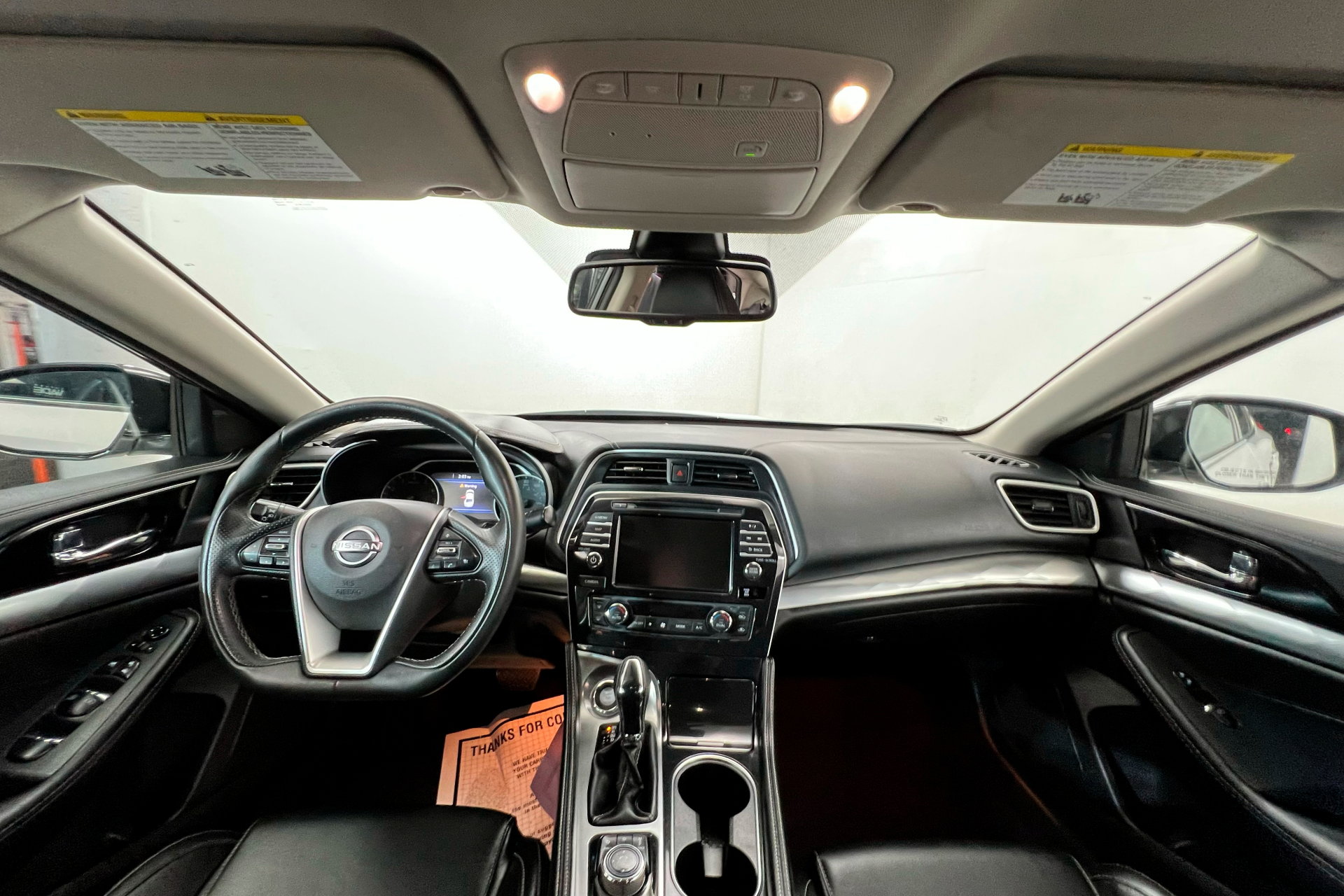 2023 Nissan Maxima SV photo 9
